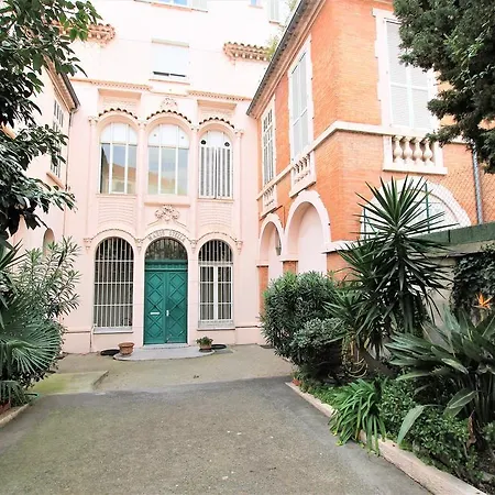 Sea View * カンヌ